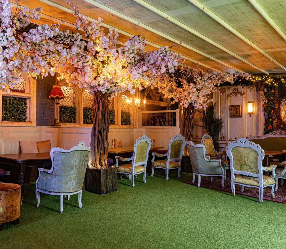 Benners Hotel 56/56