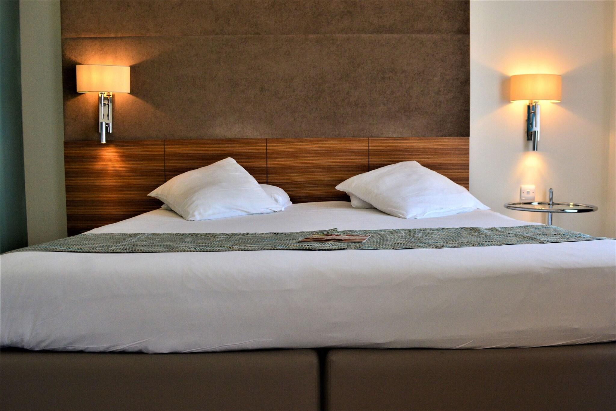 غرفة بسريرين، Maritim Antonine Hotel and Spa Malta 2/5
