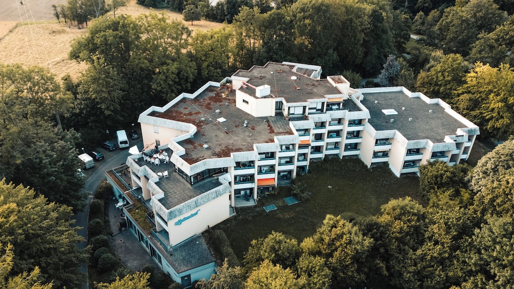 Hotel Quellenhof Bad Urach 3/50