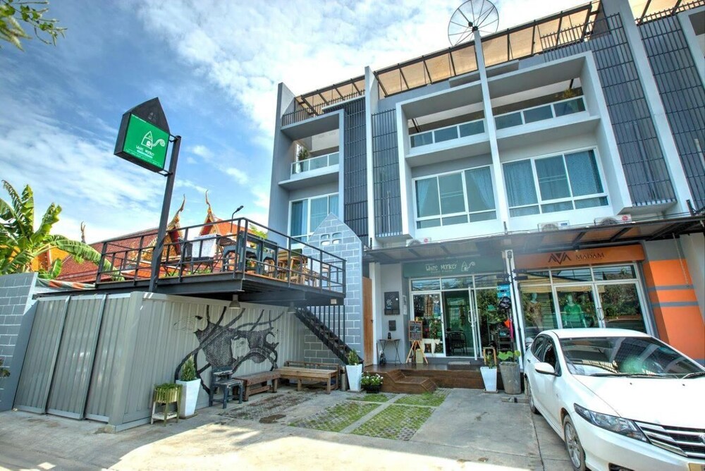 White Monkey Guesthouse 8/56