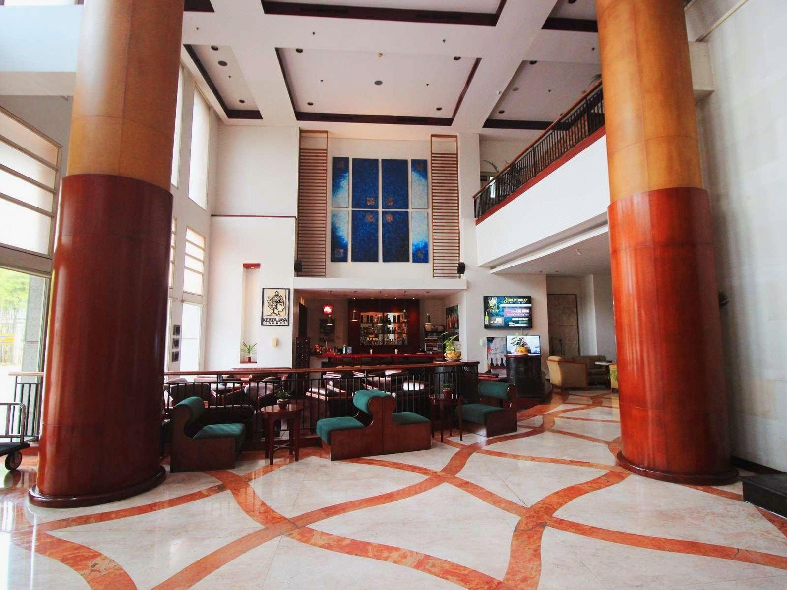 Grand Surya Hotel Kediri 11/51