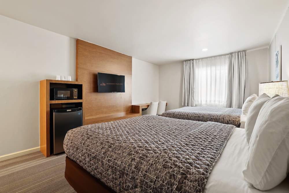 ROOM, 2 DOUBLE BEDS