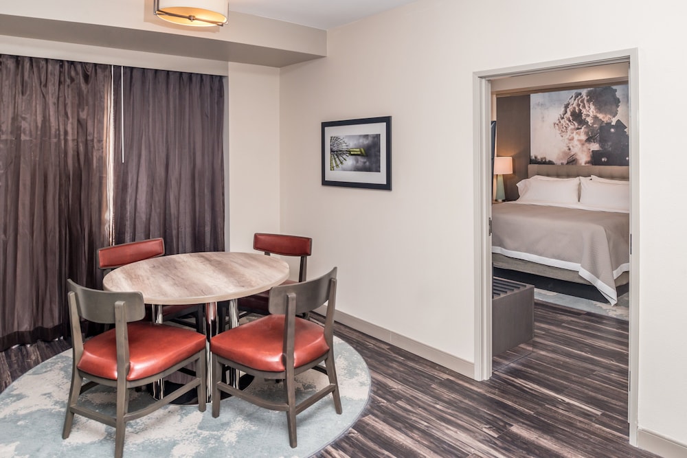HOTEL INDIGO FRISCO 61/80