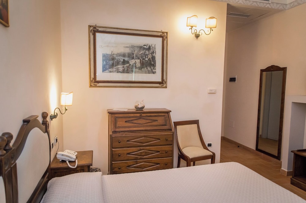 HOTEL VILLA DELLE MERAVIGLIE 39/67