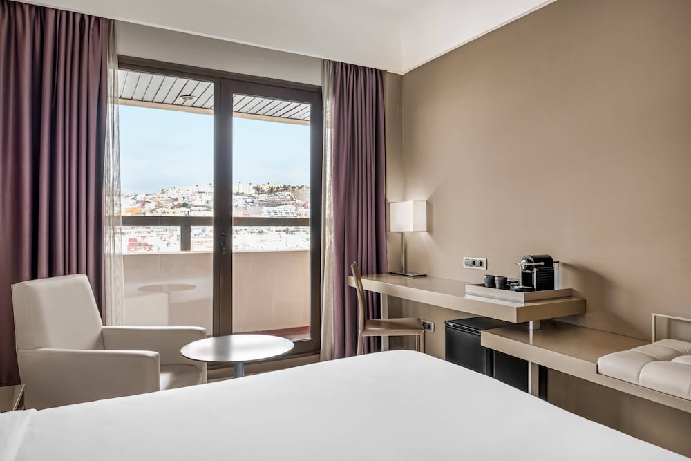 Ac Hotel Iberia Las Palmas By Marriott 19/54