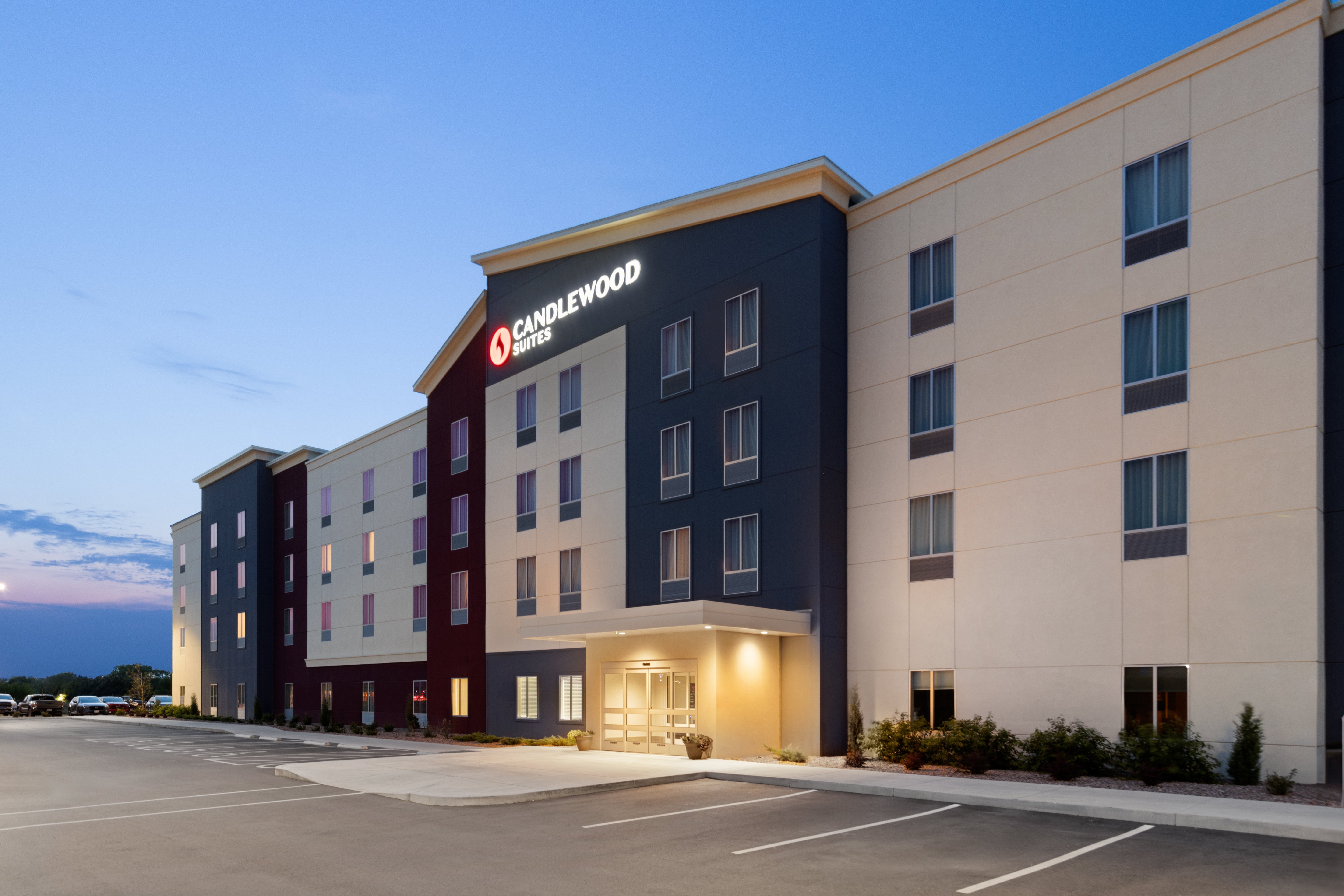 Candlewood Suites McPherson 12/18