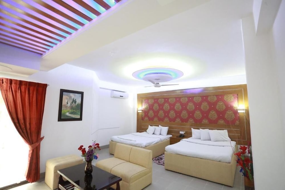 Nagar Valley Hotel 15/50