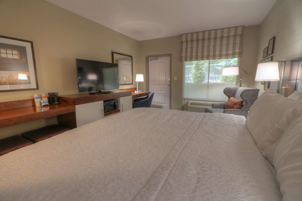 Hampton Inn Gatlinburg Historic Nature Trail 10/53