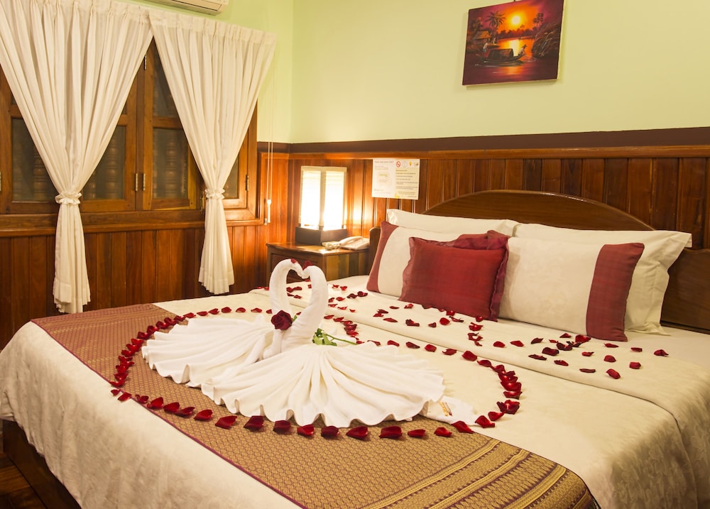 Siem Reap Center Hotel 8/32