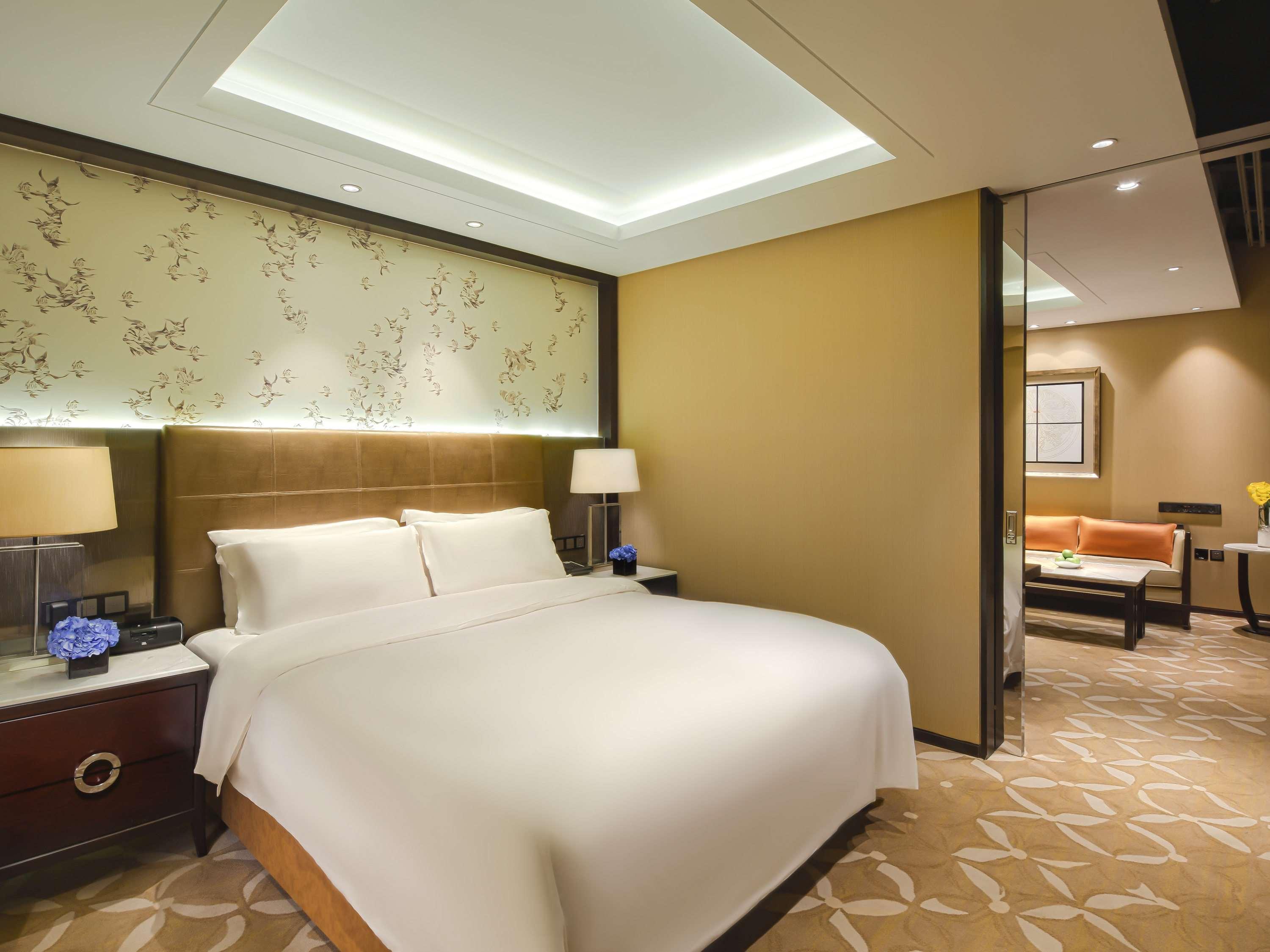 Beijing Oriental Mingyue Hotel 24/67