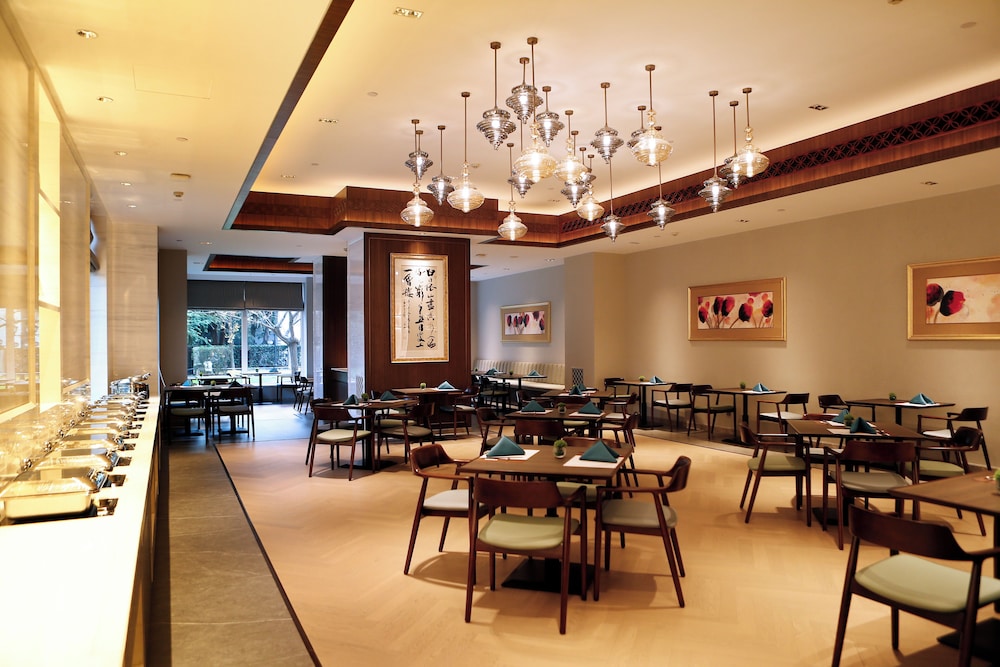 Shanghai Hongqiao State Guest House 31/46