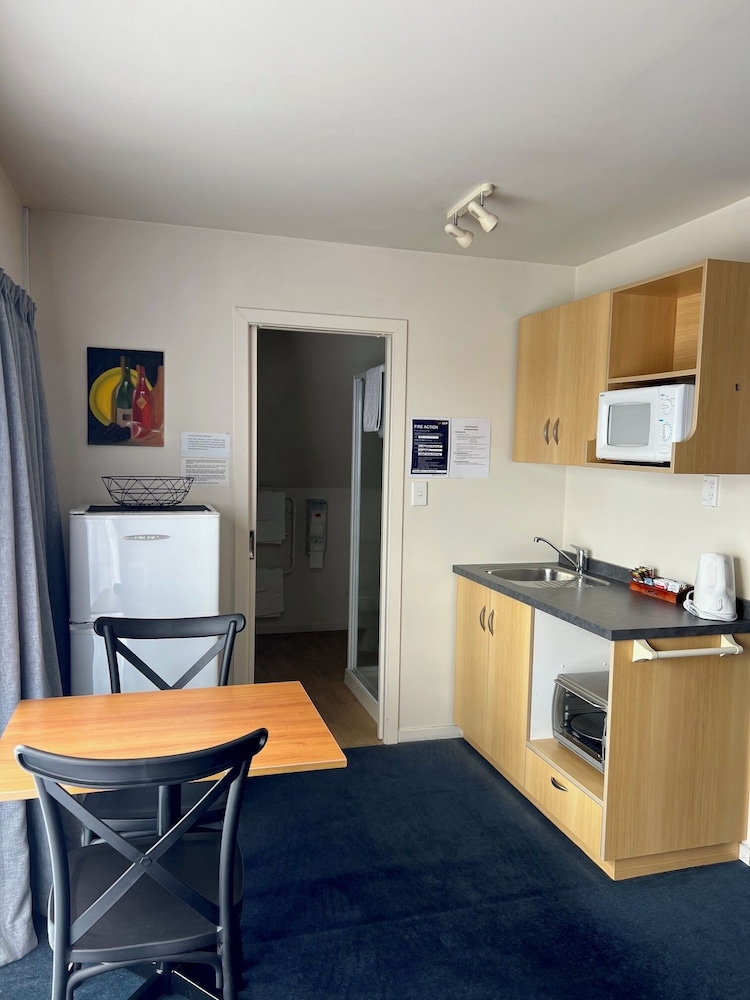 Garden City Motel 35/50