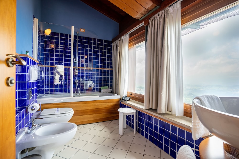 Hotel Cesare 50/50
