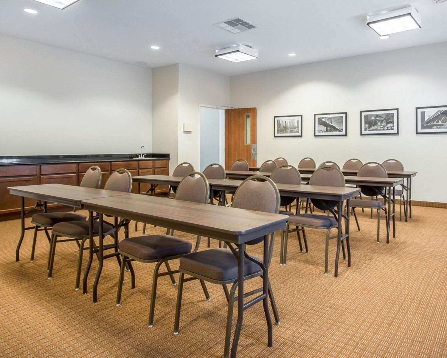 Mainstay Suites Meridian 37/43