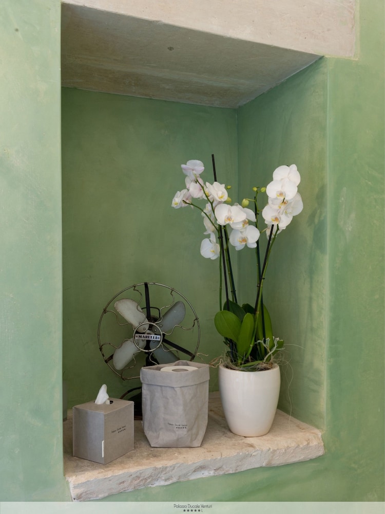 Palazzo Ducale Venturi Luxury Relais 63/72