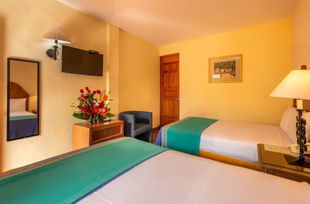 Hotel La Parroquia 26/82