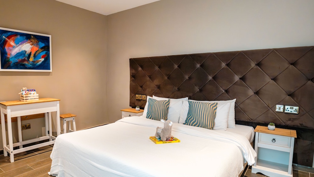 جناح استوديو عائلي بسريرين كوين، The Segond hotel 4/8