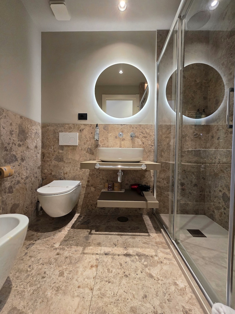 Hotel Porta Pia 43/49