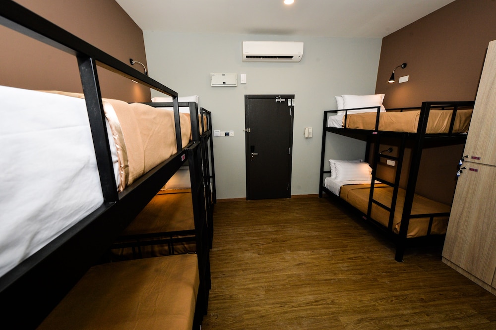 OYO Townhouse, Selayang formerly RHR Hotel 39/48