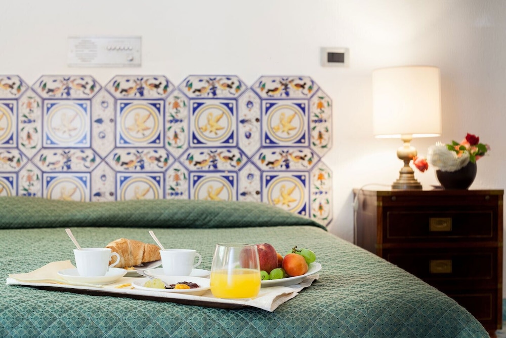 Grand Hotel De Rose 14/65