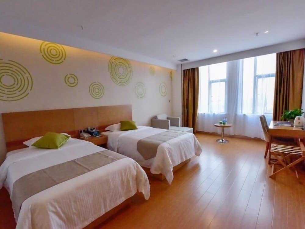 GreenTree Inn (Qichun Ouyada Square) 9/19