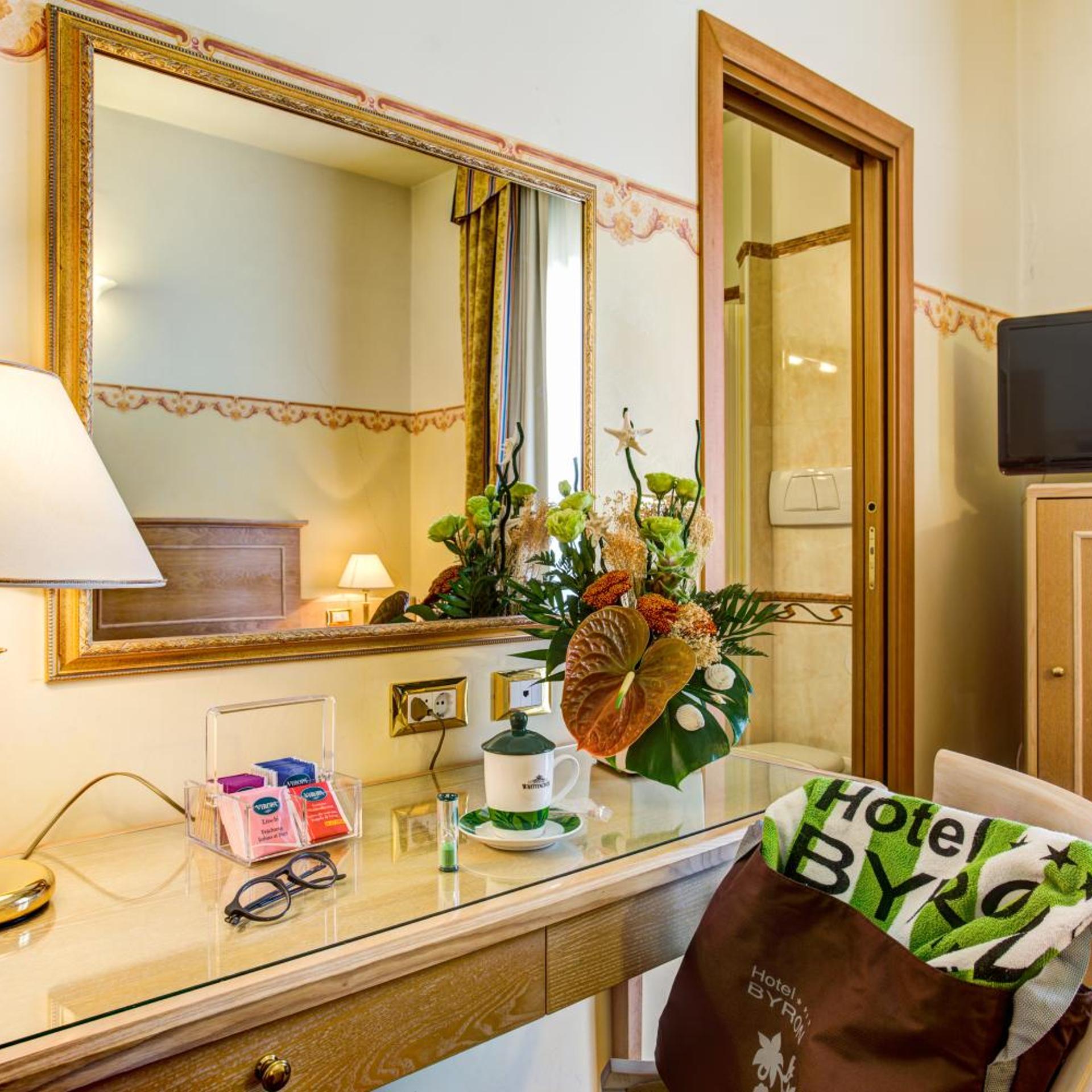 Hotel Byron Rimini 30/50