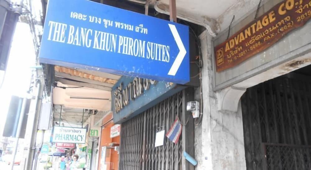 The Bang Khun Phrom Suites 2/36