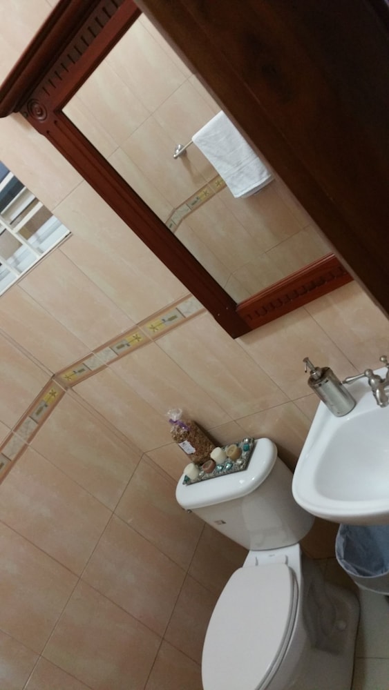 Modern London Decor Guest Apartments 39/50
