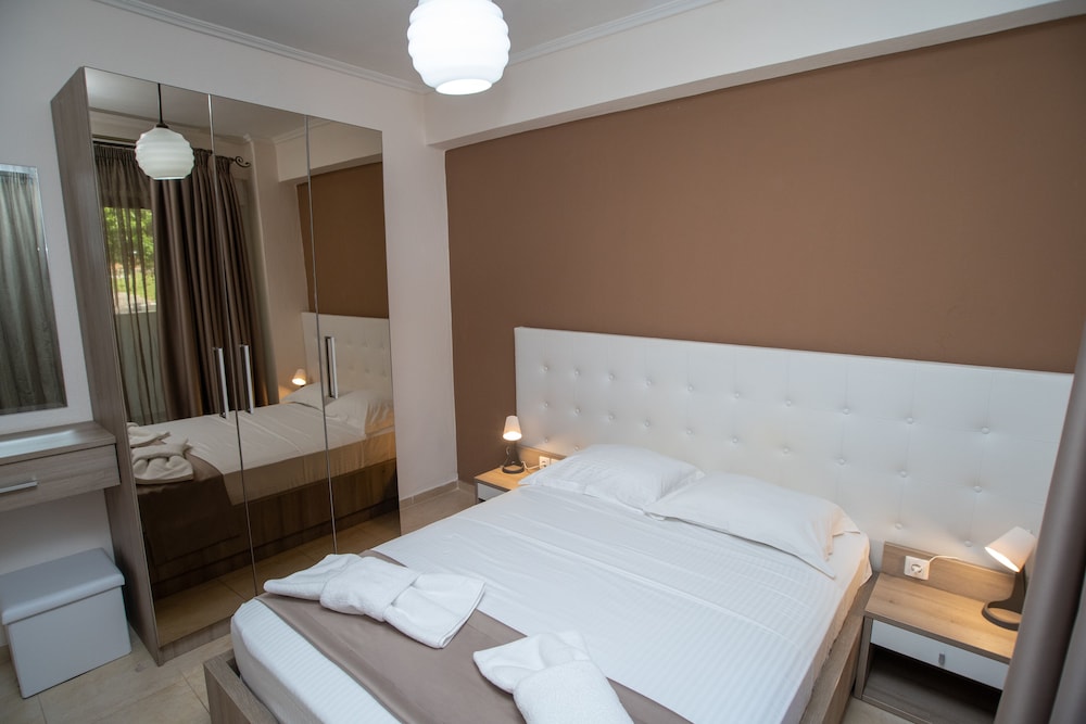 Lagaria Hotel 15/50