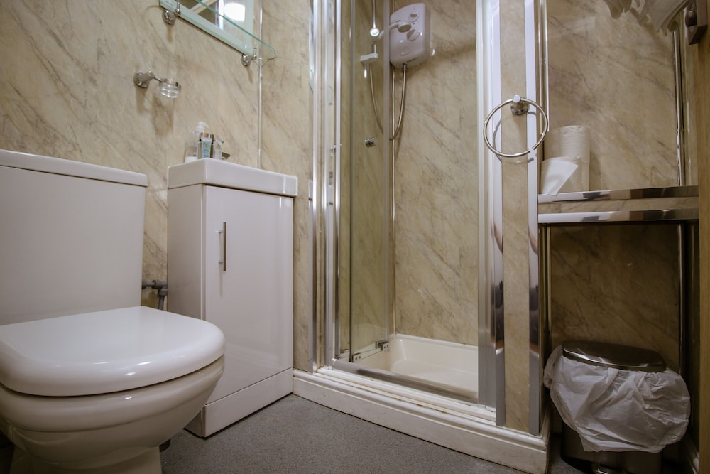 Charing Cross Guest House 55/62