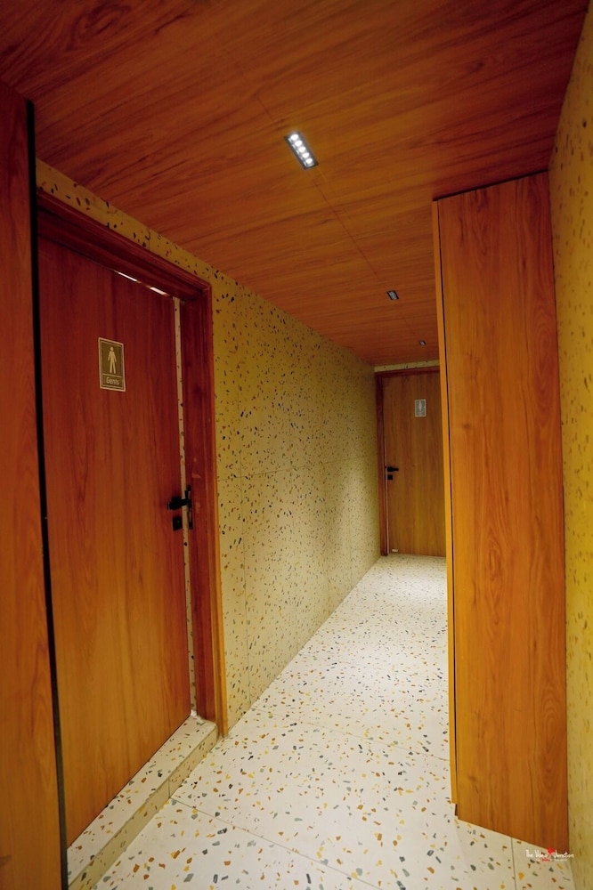 Nirulas Hotel 22/50