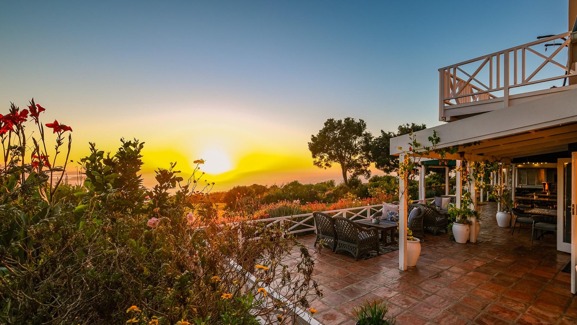 Hilltop Boutique Hotel 12/16