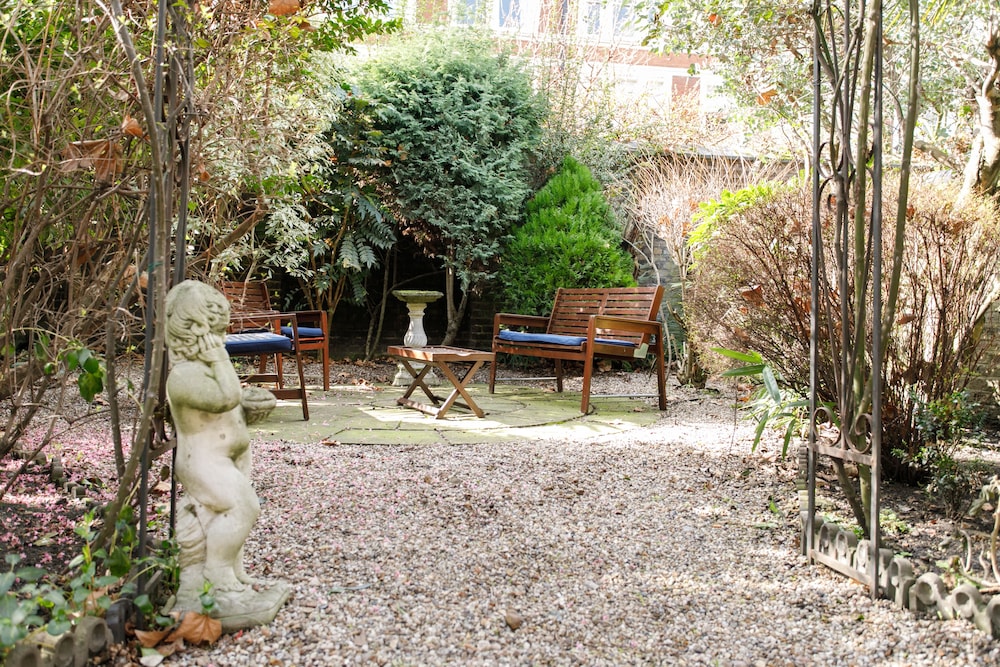 Jesmond Hotel 45/50
