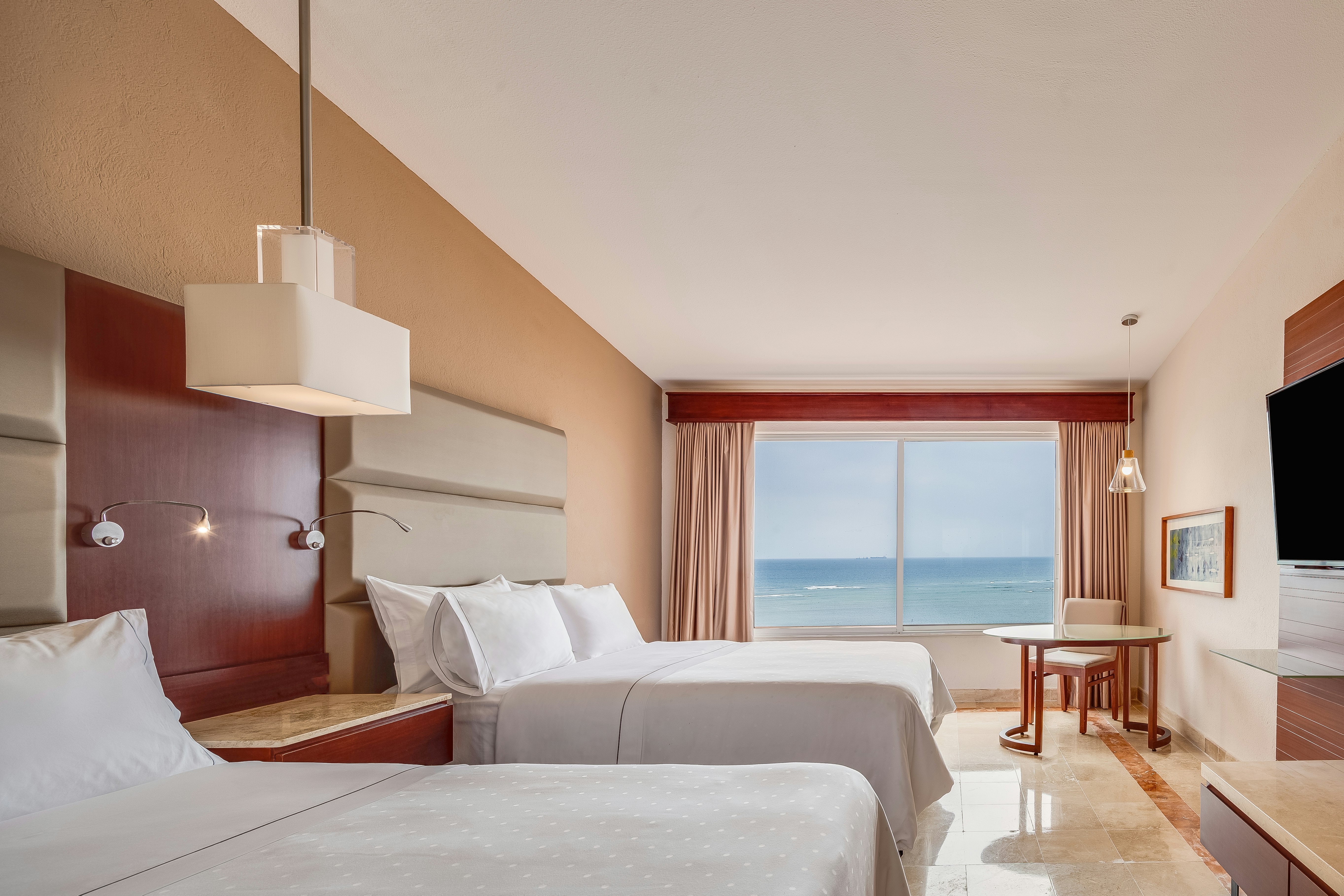 Deluxe, 2 Double Beds, Ocean View