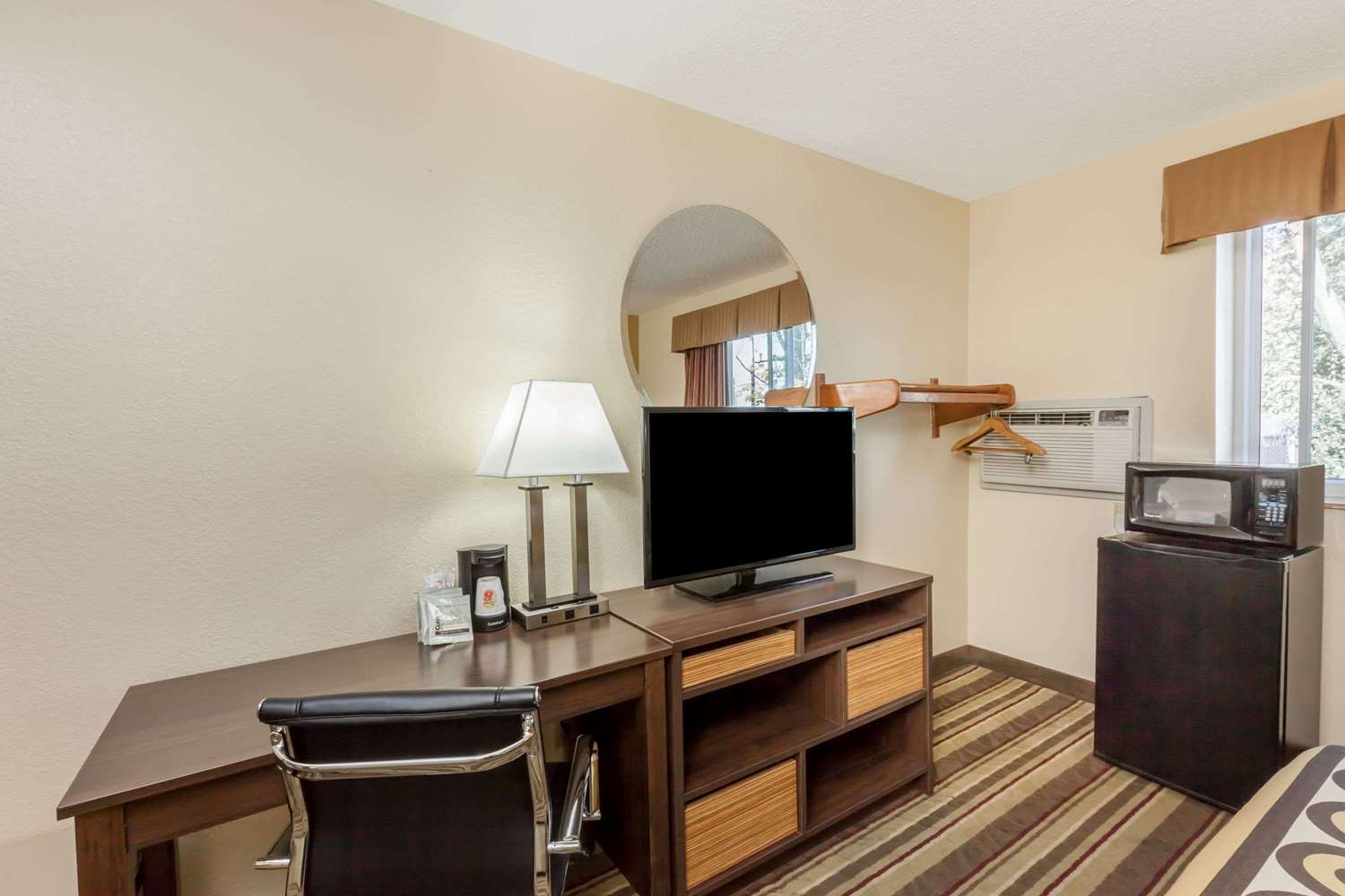 Super 8 by Wyndham Latham/Albany Airport 22/36