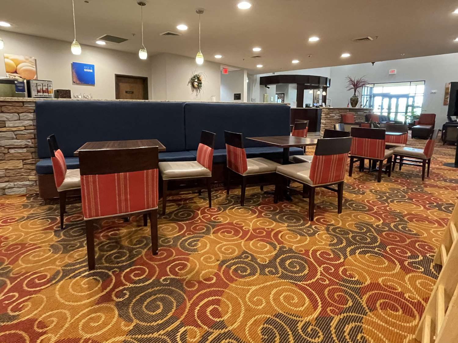 Comfort Suites Altoona North 17/32