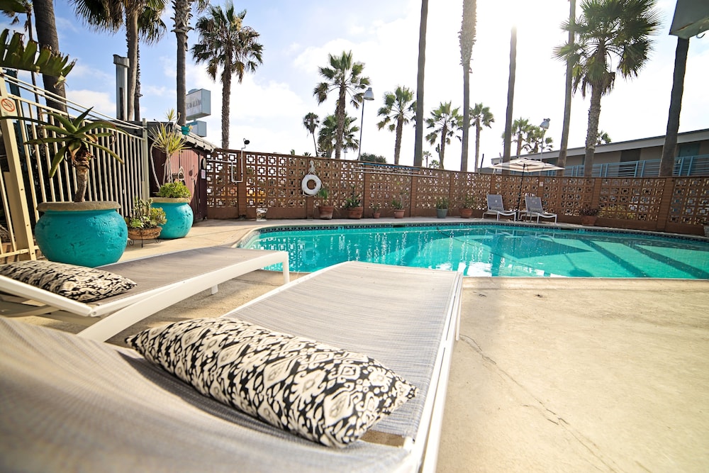 Ocean Villa Inn 42/66