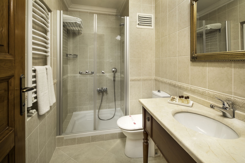 Hotel Sari Konak 45/48