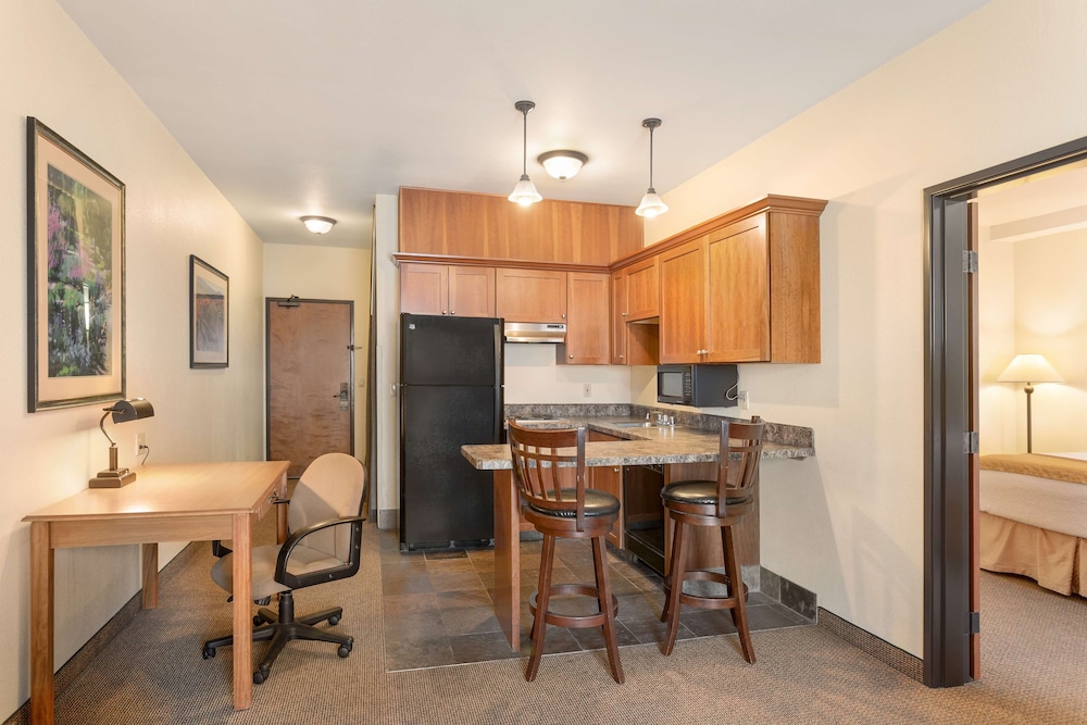 Best Western Plus Ellensburg Hotel 41/47