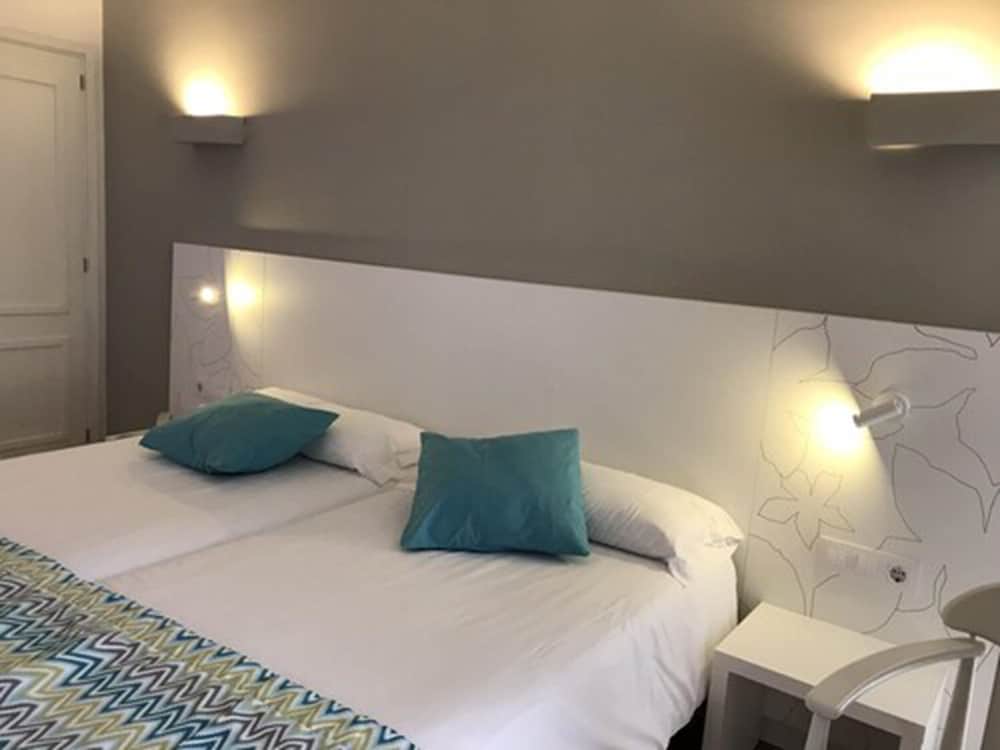 Hotel Oleander 8/50