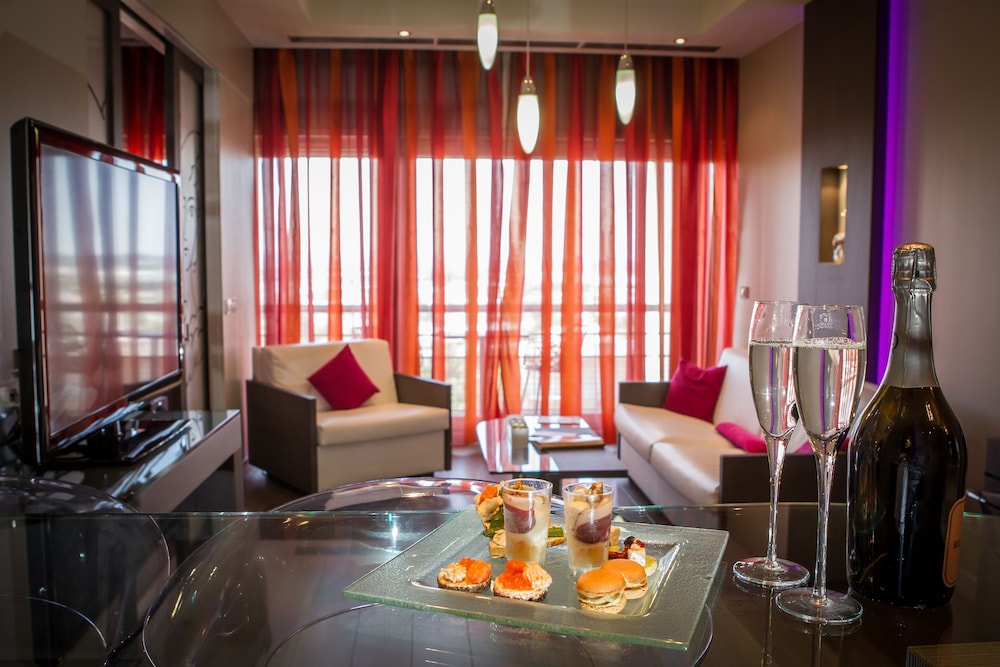 Hotel Spa Vatel 26/59