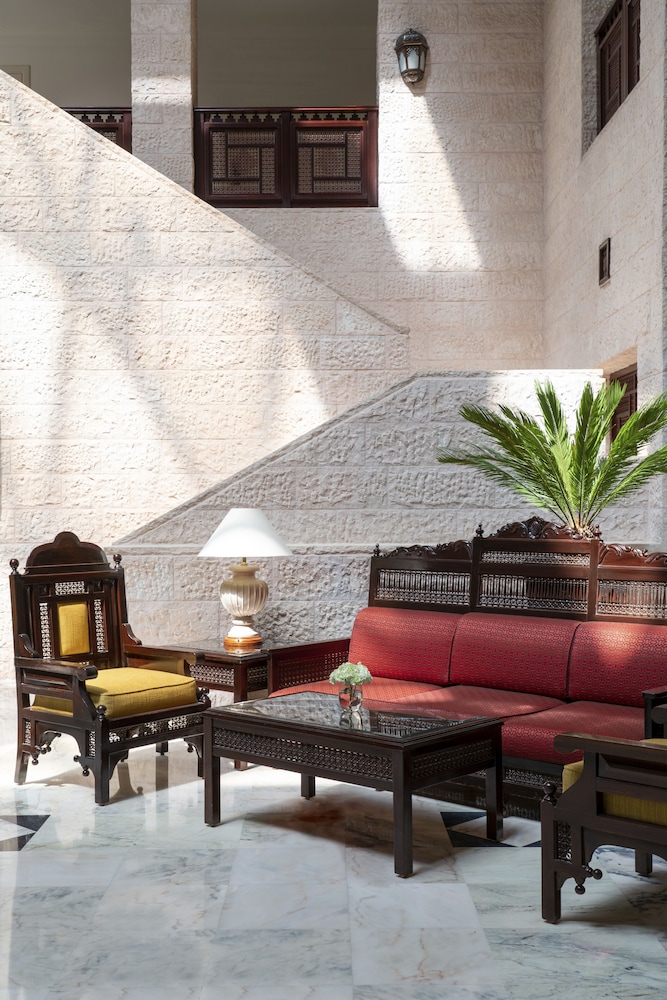 Grand Mercure Petra 77/91