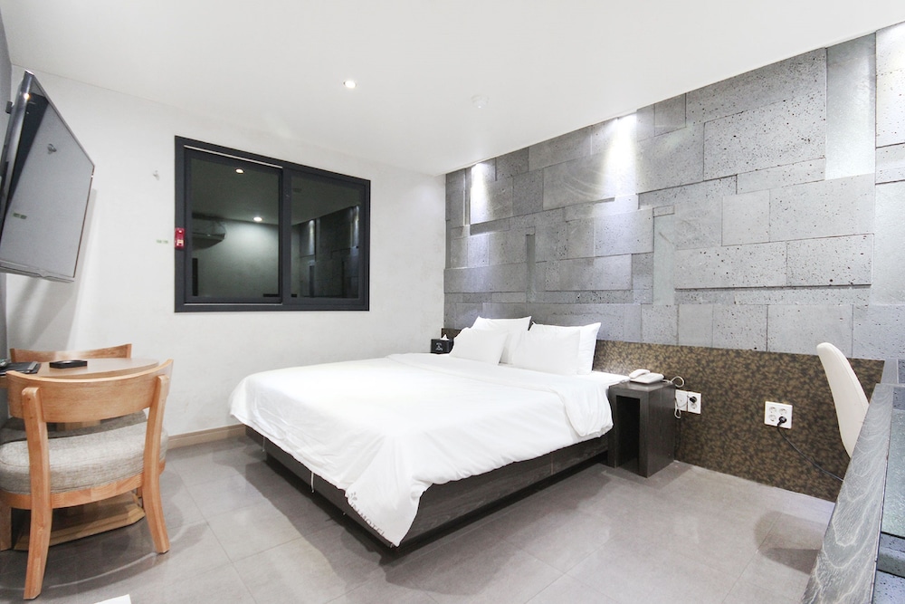 Hotel June Haeundae 10/40