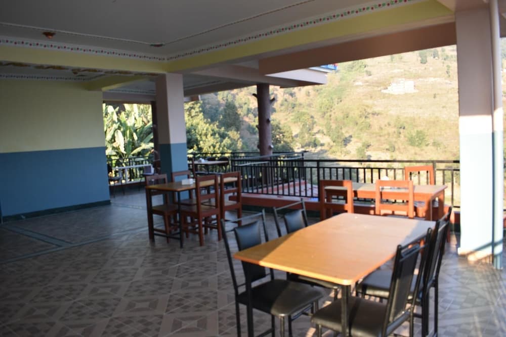 360 Lakefront Restro And Lodge 11/15