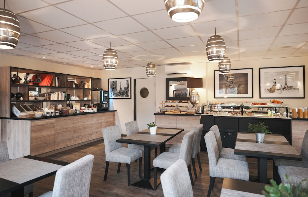 Hotel Acadie Orly Morangis 52/64