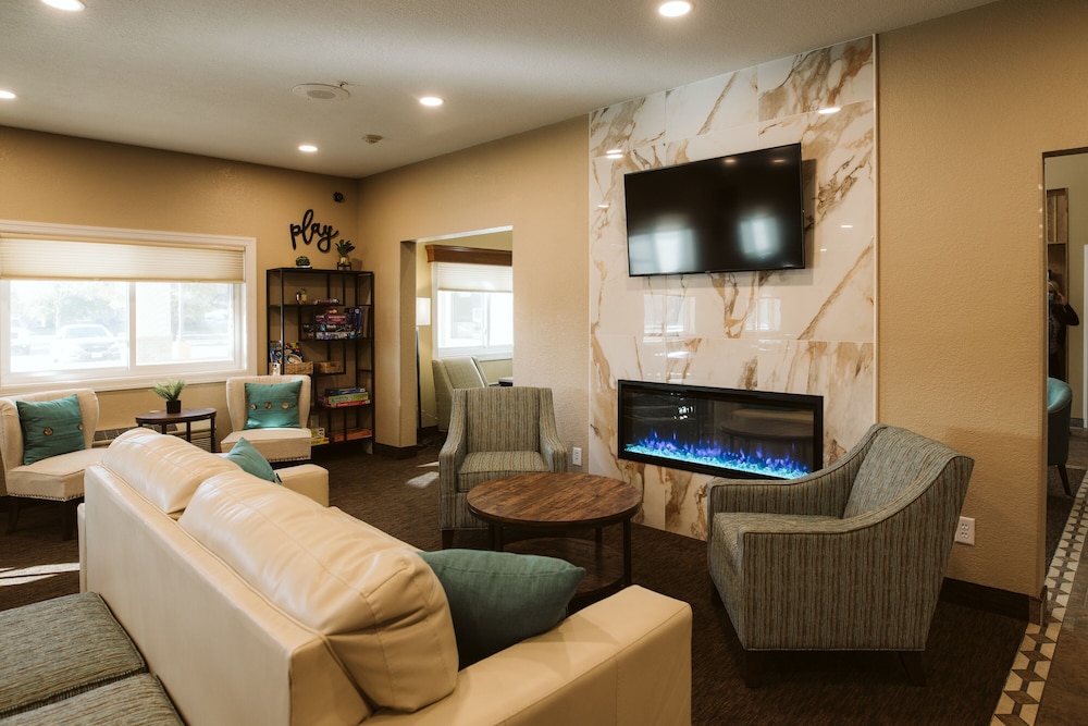 Expressway Suites Bismarck 47/65
