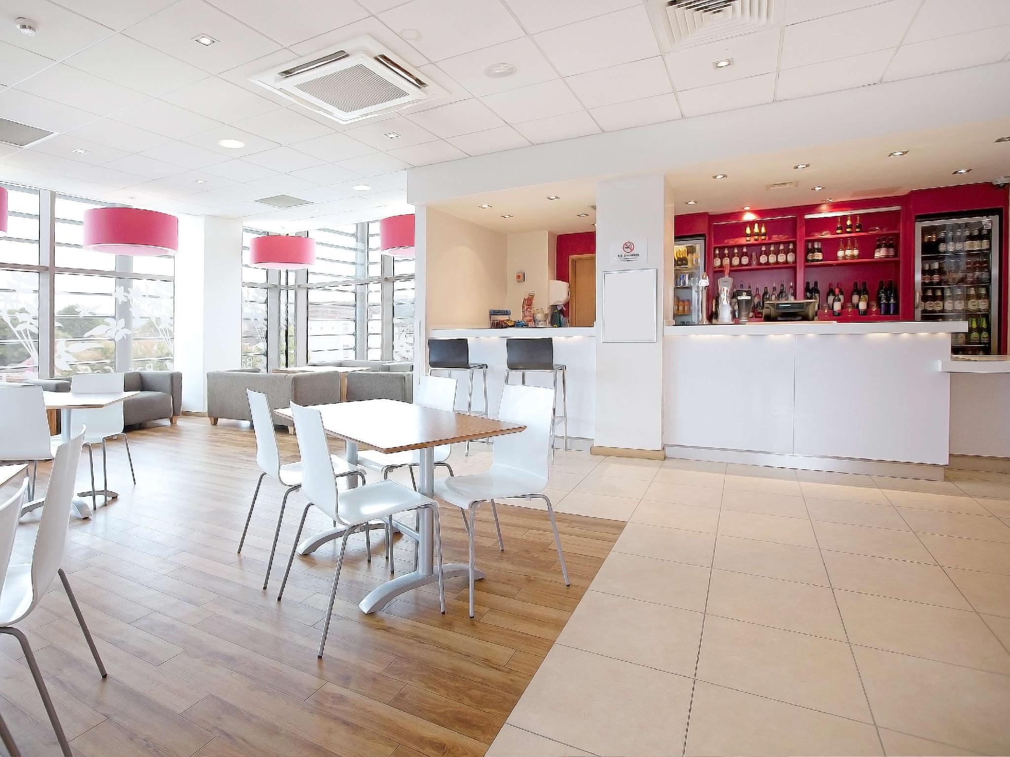 Travelodge Gloucester 22/25