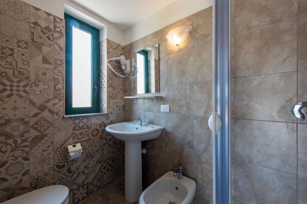 غرفة قياسية بسريرين منفصلين، Villaggio Alkantara 5/5