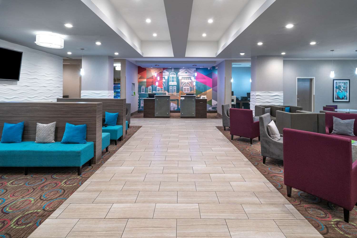 La Quinta Inn & Suites by Wyndham Forsyth 33/45