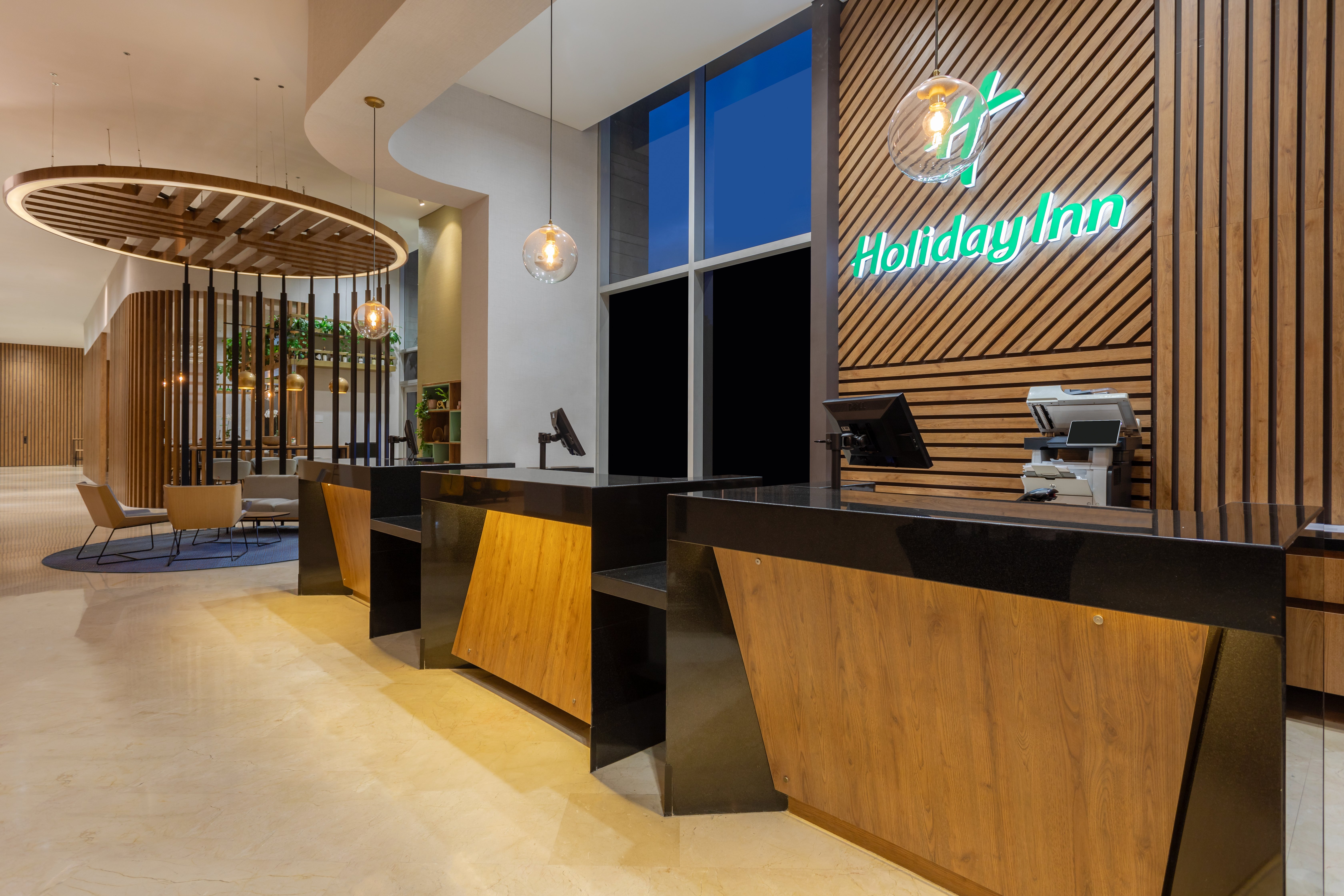 Holiday Inn Bogota Airport 14/75